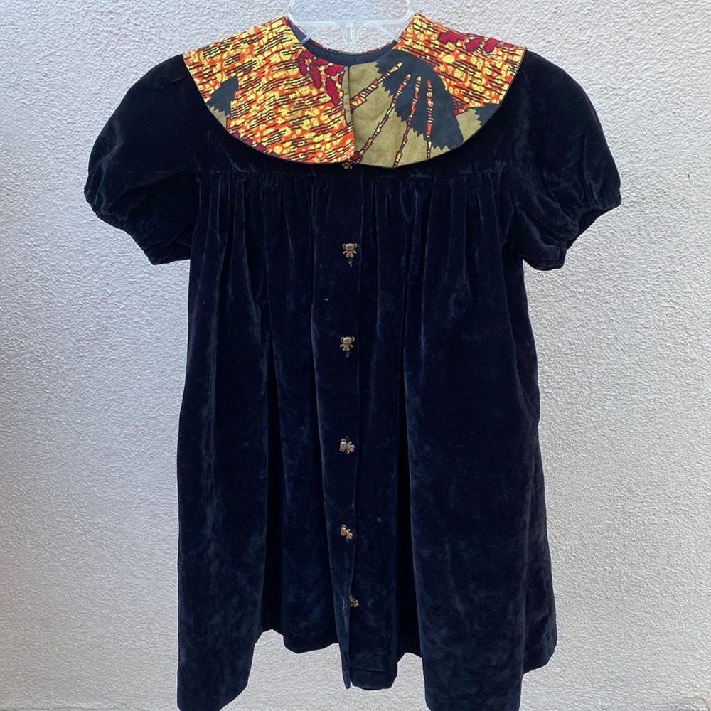 Holiday dress.  Child. Le Petit Etienne